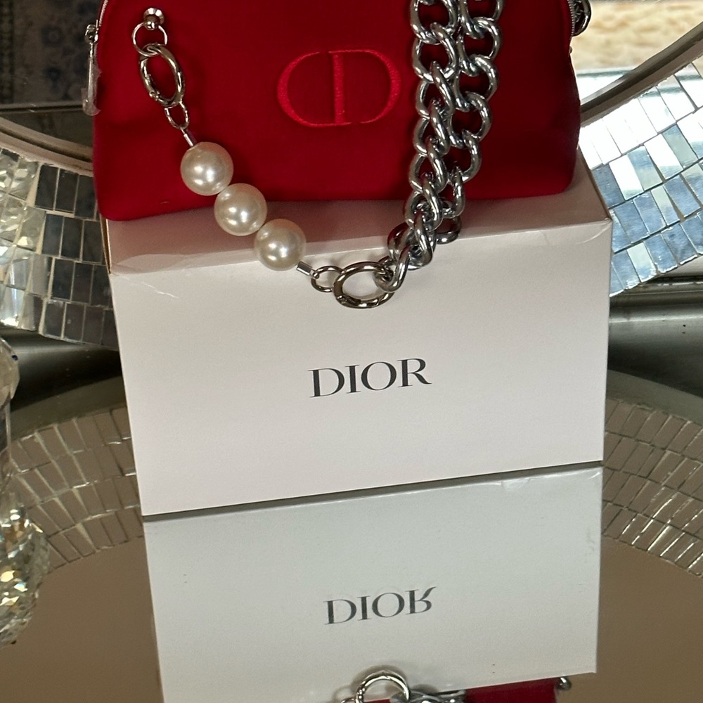 Dior - Picture 5 of 16